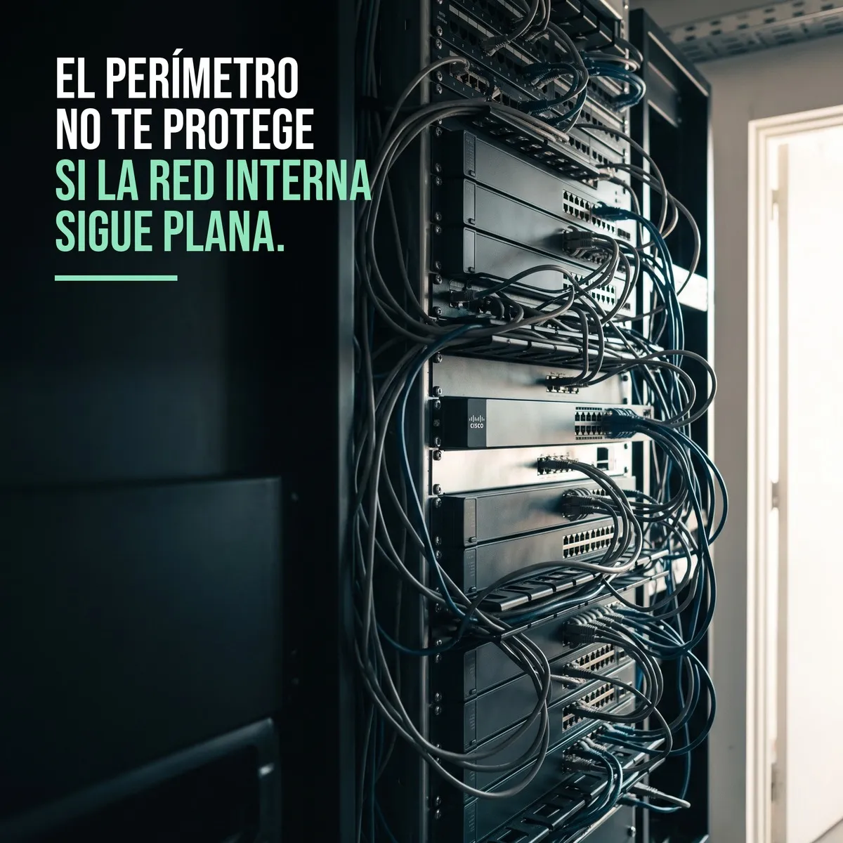 El firewall no siempre garantiza exposición nula: El problema de la red plana